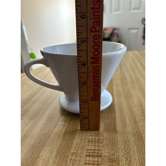 White Pour Over Ceramic Coffee Dripper - Picture 9 of 11